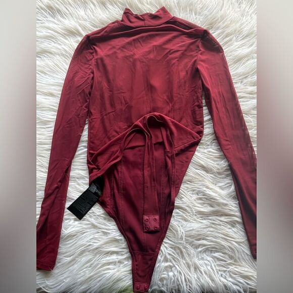 GUESS💫Maroon Bodysuit 💫sheer Longsleeves - Picture 6 of 7